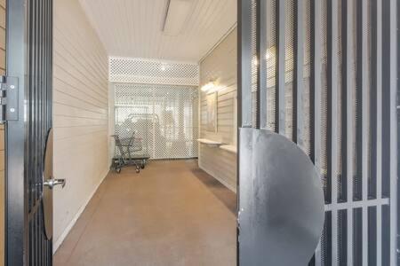 New Casa Caribe By Brightwild- Two-Story Condo Rooftop Pool Кі-Вест Екстер'єр фото